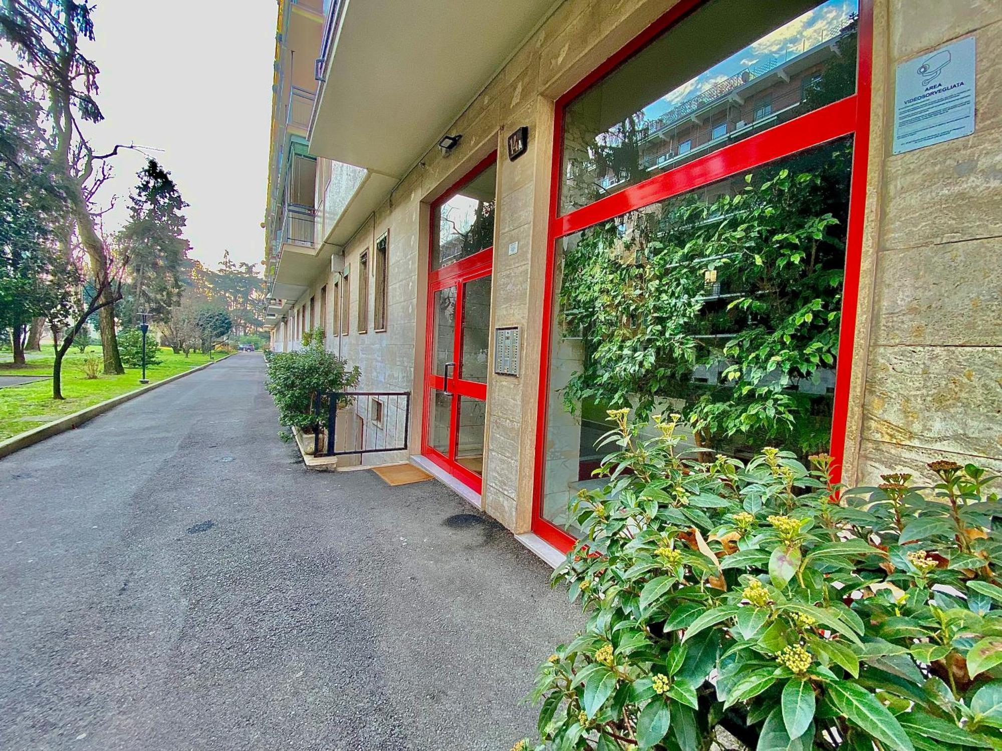 Navigli Style, Tra Metropolitana Famagosta, Comfort E Modernita Milão Exterior foto